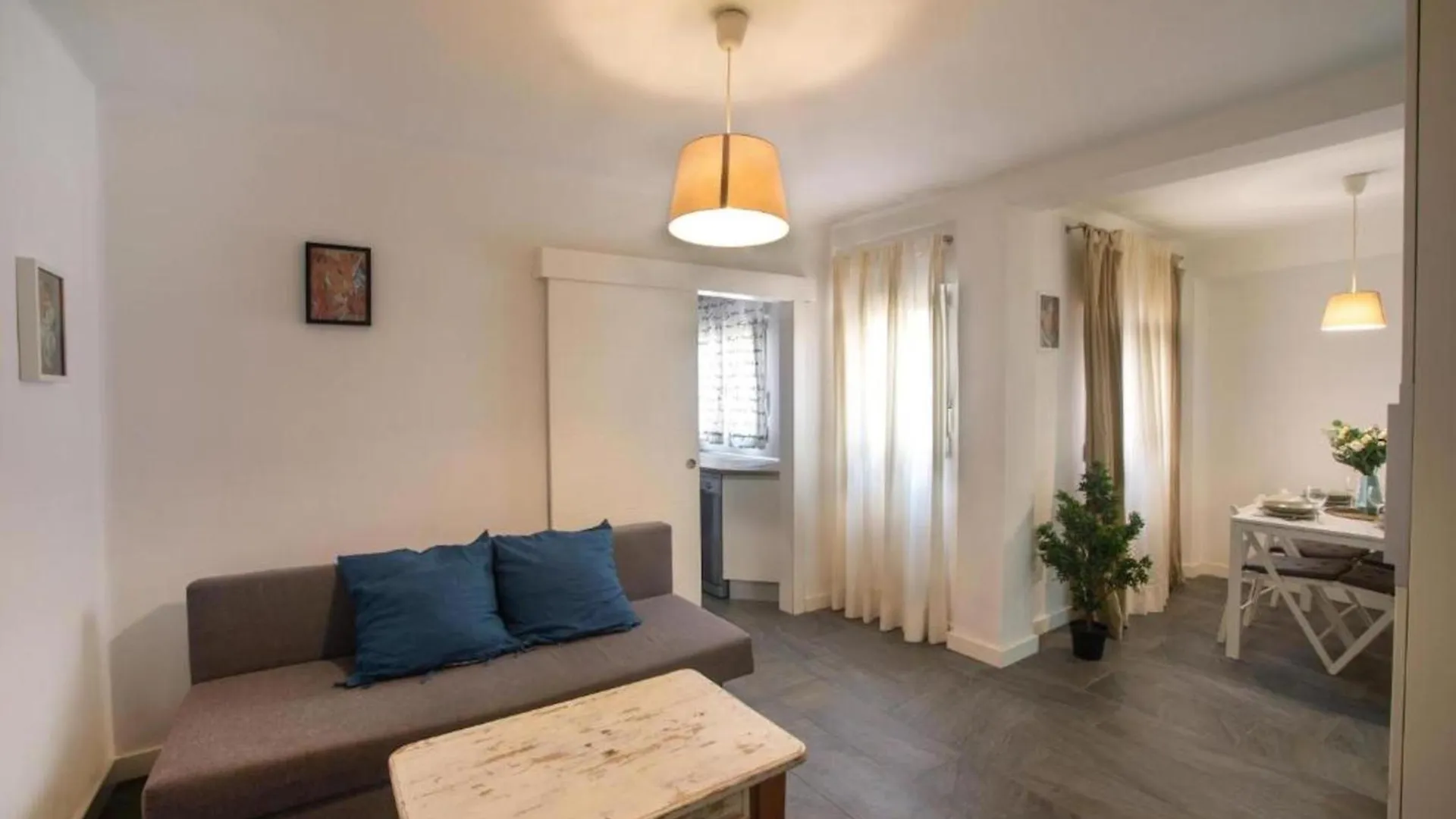 Holidays2Malaga Picasso Area Apartment 0*, Malaga