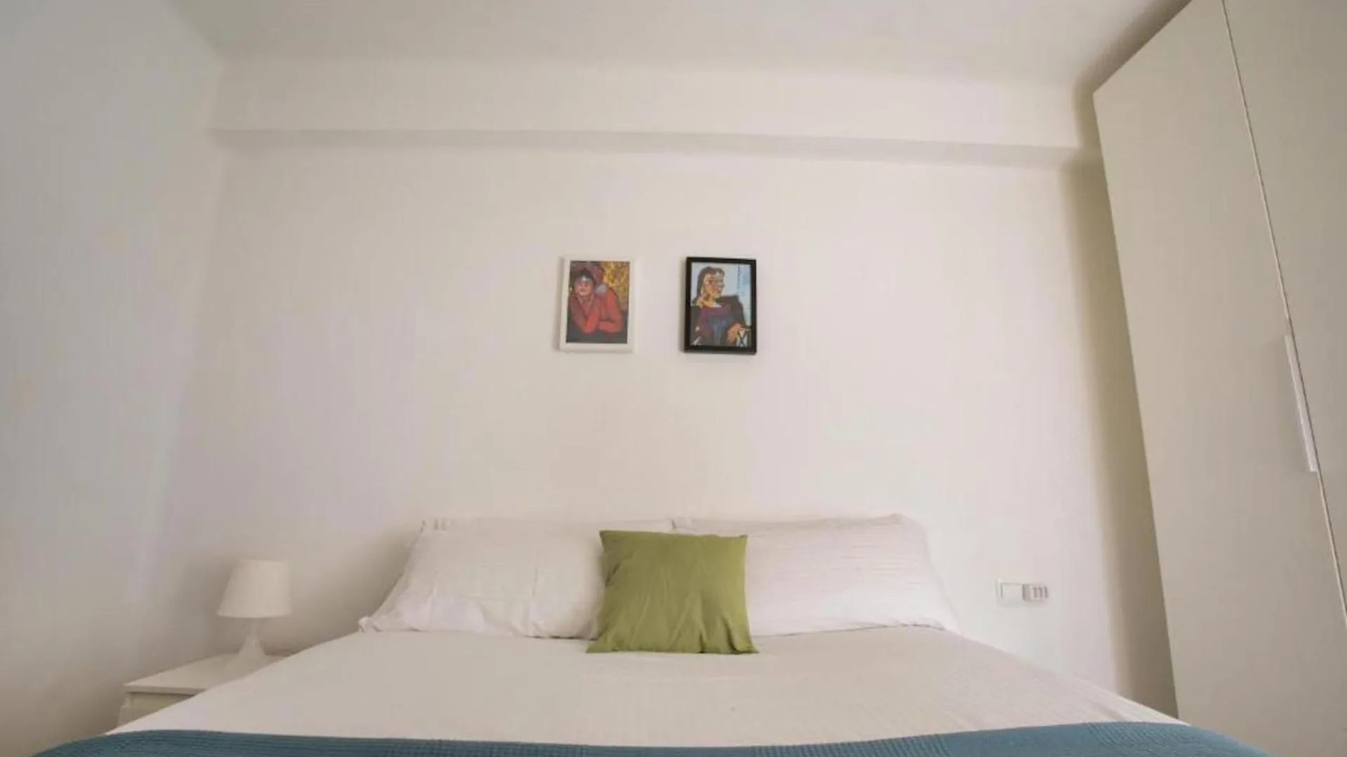 Holidays2Malaga Picasso Area Apartment 0*, Malaga Spain