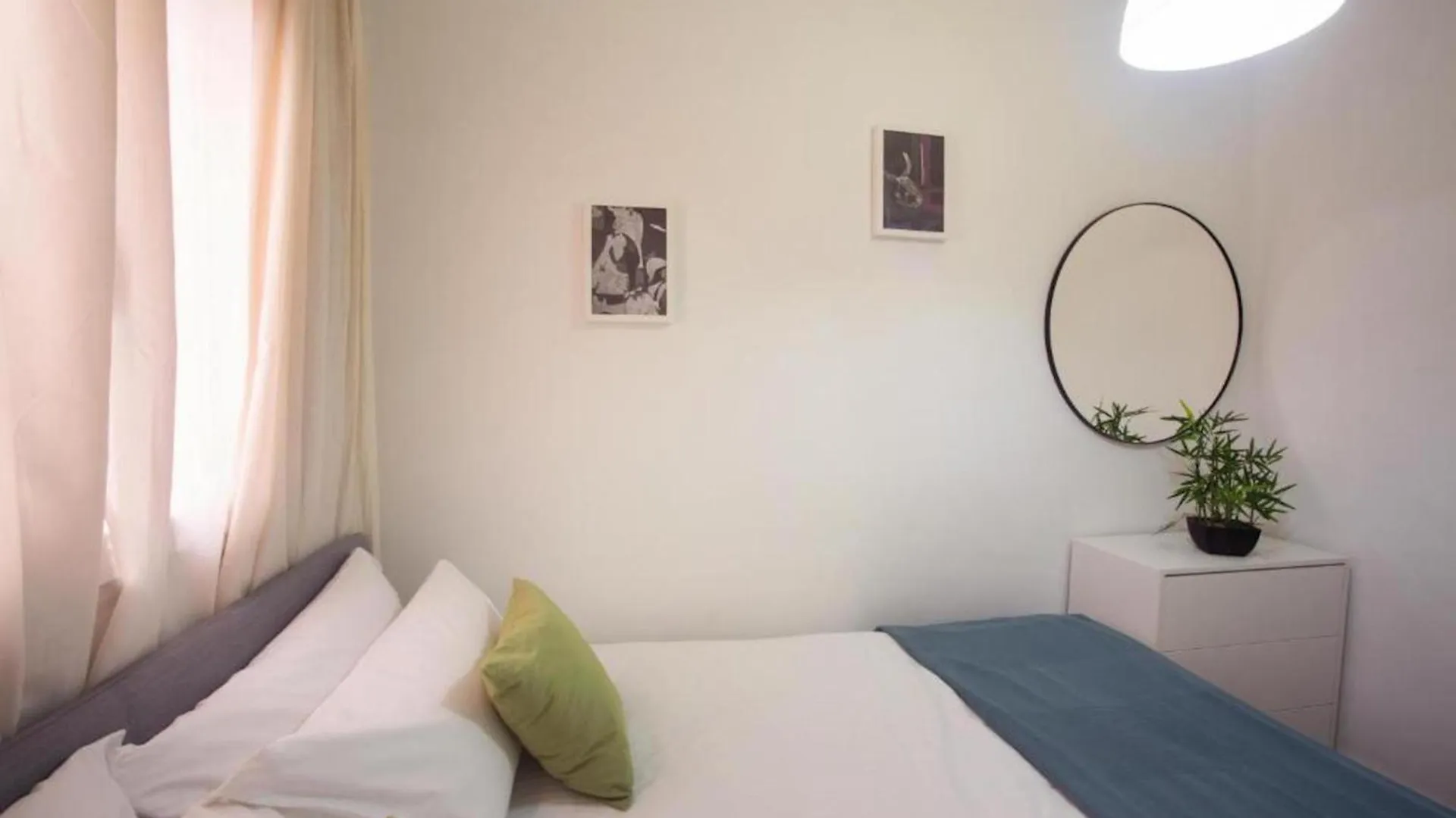 Holidays2Malaga Picasso Area Apartment