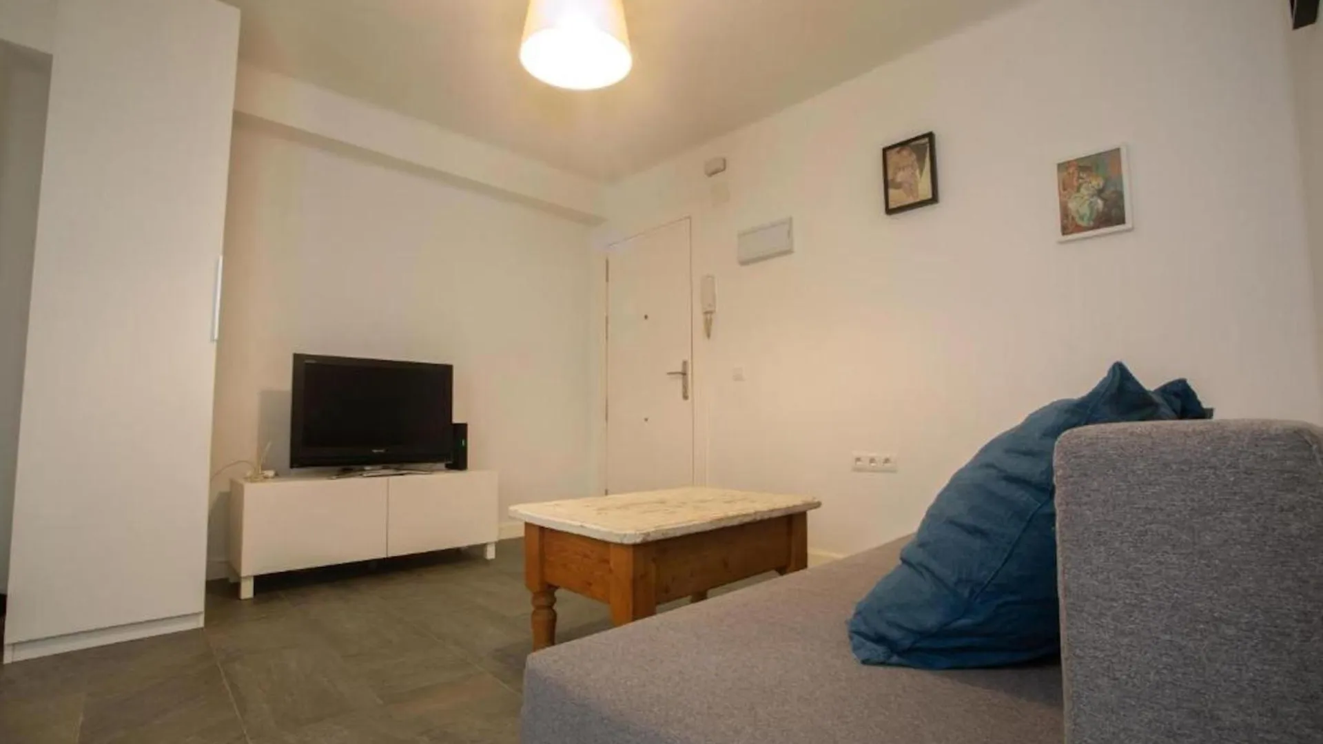 Holidays2Malaga Picasso Area Apartment