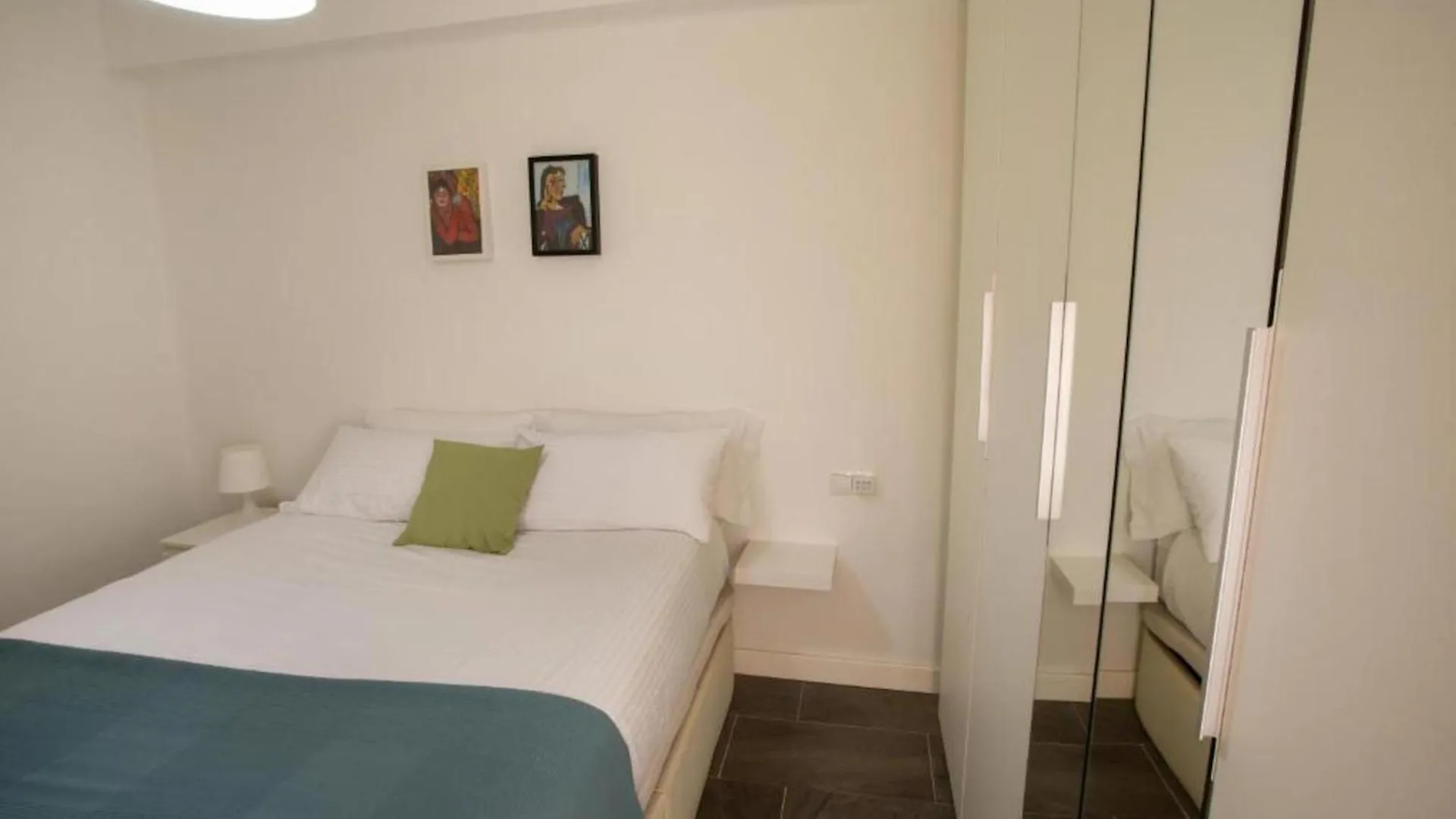 Holidays2Malaga Picasso Area Apartment 0*, Malaga