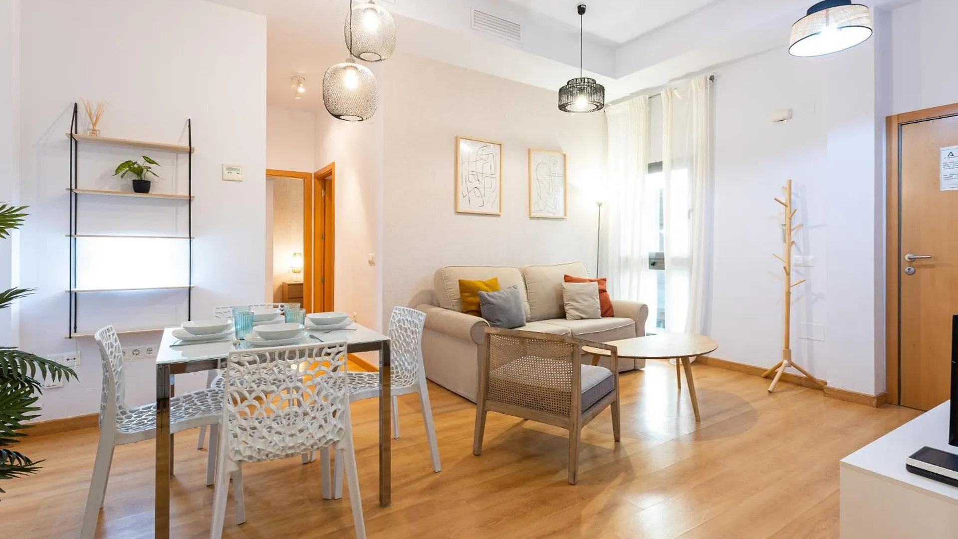 Holidays2Malaga Picasso Area Apartment 0*, Malaga Spain